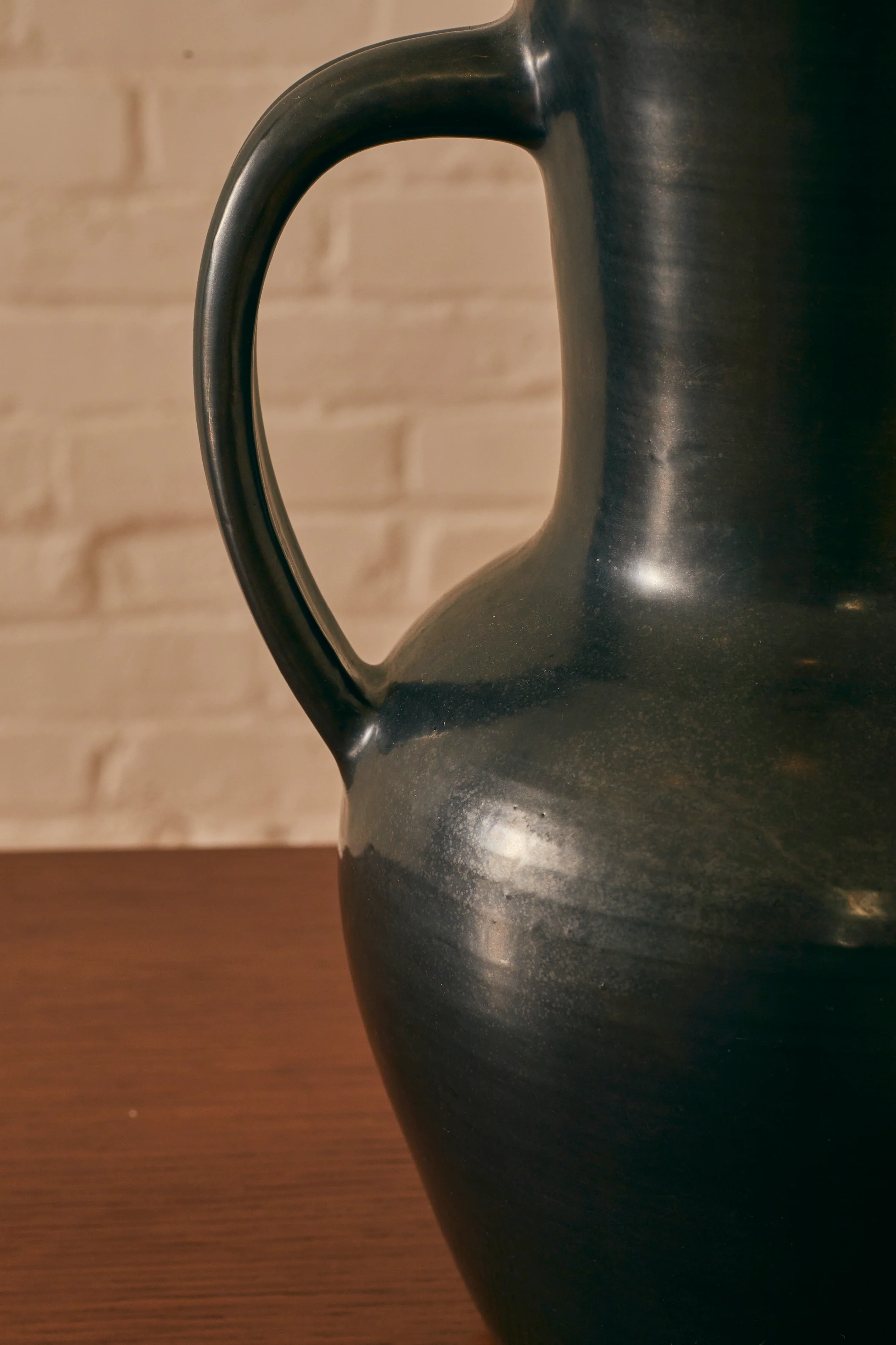 GUILLAUME MET DE PENNINGHEN CERAMIC VASE - Image 3