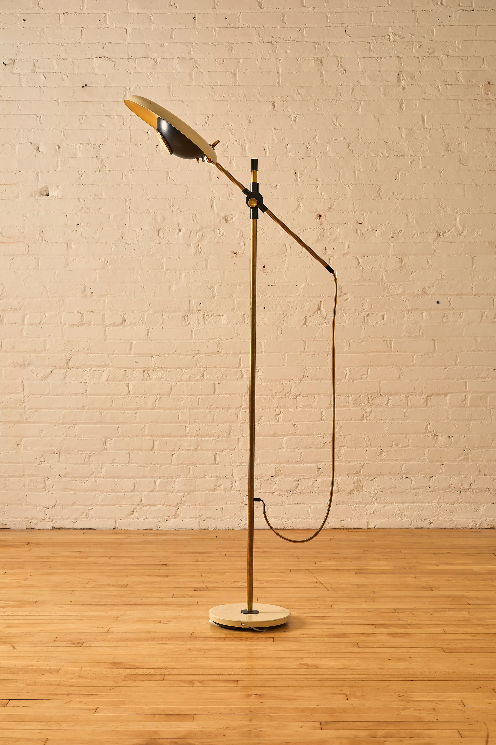 Oscar Torlasco "Lumi" Floor Lamp - Image 4